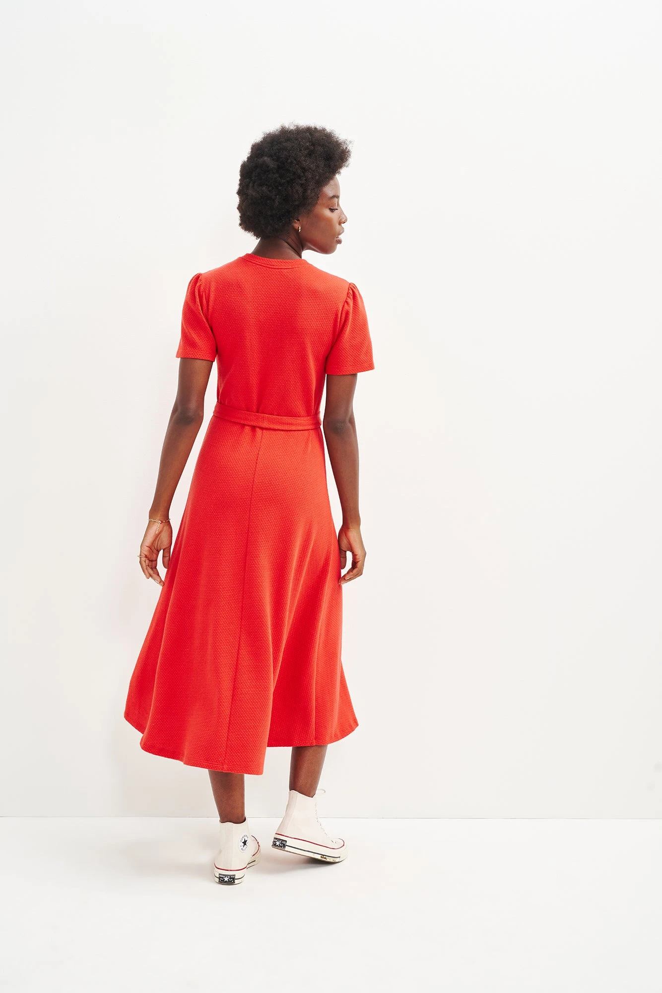 Tenille Scallop Knit Midi Dress - Image 8