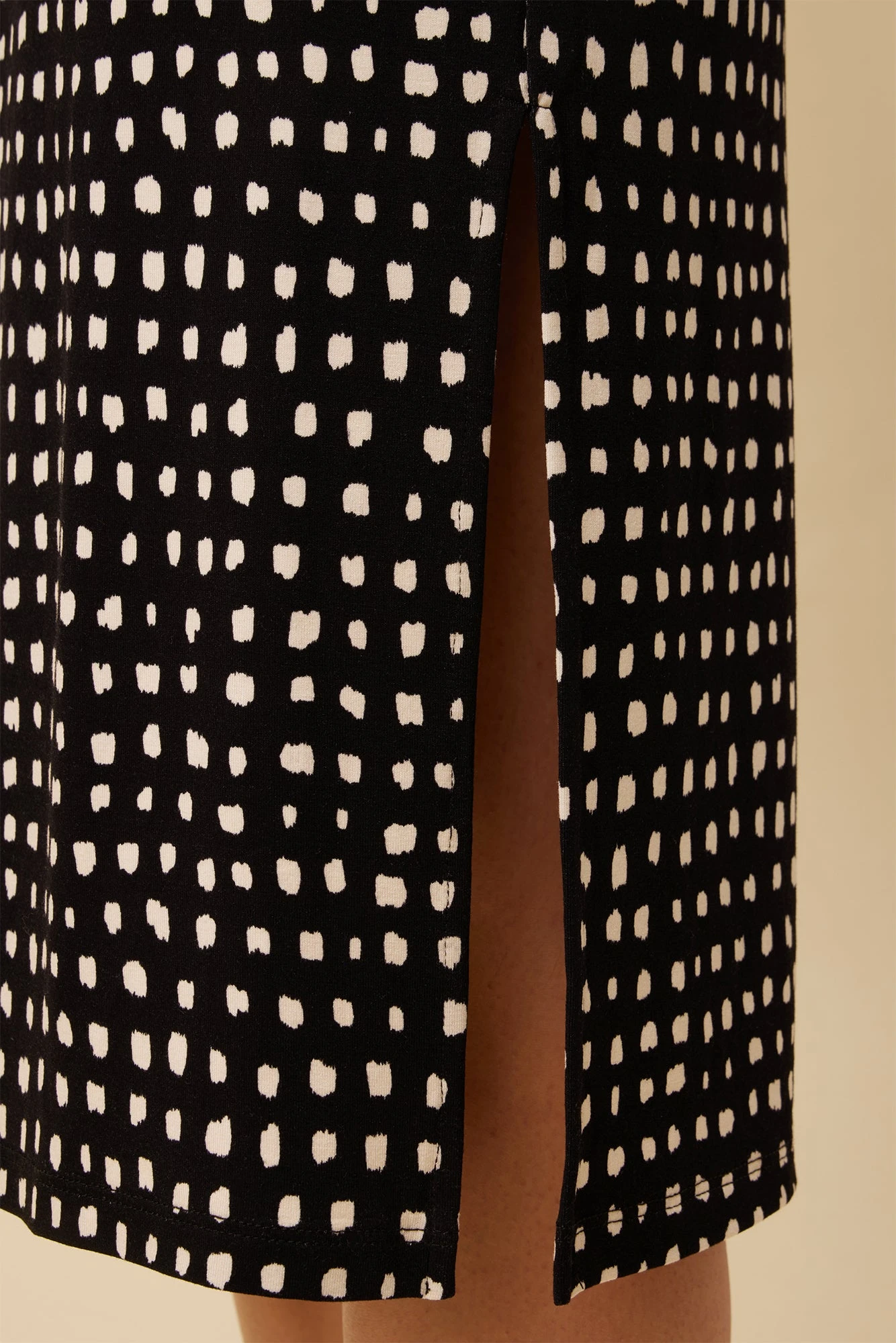 Vindy Viscose Knit Skirt - Valencia Dot Black - Image 5