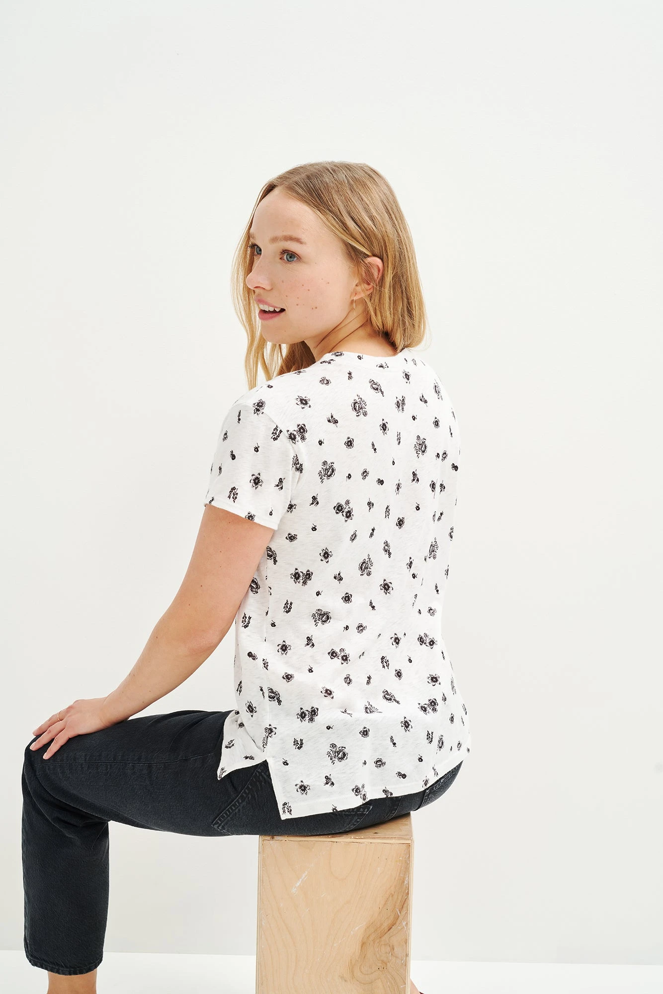 Leif Reverie Slub Tee - Camden Floral - Image 3