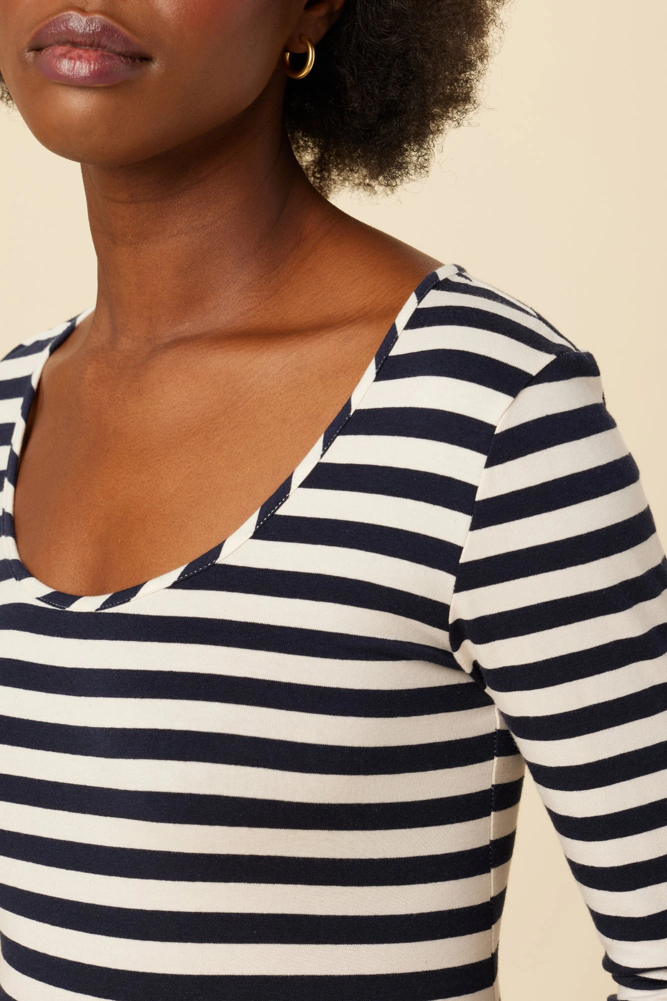 Cara 3/4 Sleeve Reverie Knit Tee - Navy And Ivory Stripe - Image 4